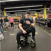 Preparador físico, especializado en el entrenamiento para la mujer. Preparador físico a nivel de atletas de alto rendimiento